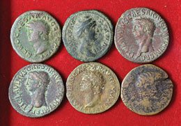 Lotto di sei bronzi romani ... 