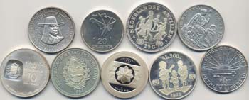 Lotto di 9 monete: Cuba, Perù, ... 