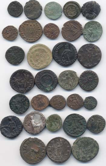 Lotto di 31 bronzetti romani, come ... 