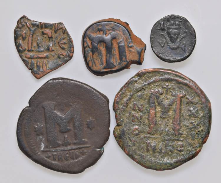 Lotto di 5 bronzi bizantini da ... 