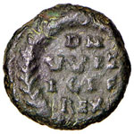 Vitige (536-540) AE (Roma) Busto elmato di ... 