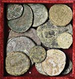 Lotto di 14 bronzi antichi, quasi tutti di ... 