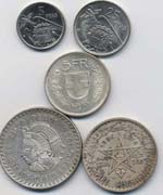 Lotto di cinque monete estere come da foto: ... 