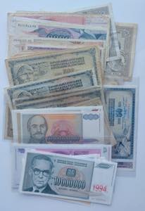 JUGOSLAVIA - lotto di 90 banconote. Diverse ... 