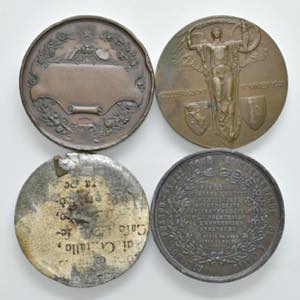 Lotto di 4 medaglie del XIX e XX secolo. ... 