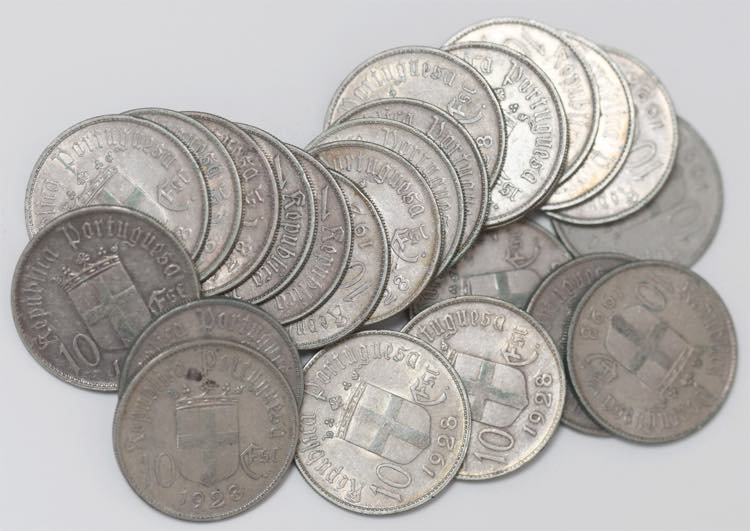 República - Lote (25 moedas) - ... 