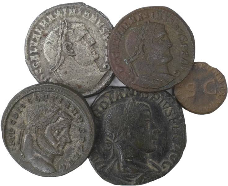 Roman - Lot (5 Coins) - Cláudio ... 