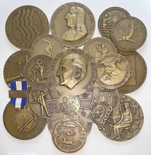 Medals - Lote (21 Medalhas) - A. ... 