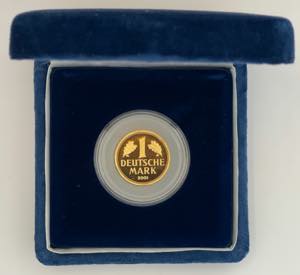 Alemanha - Ouro - 1 Mark, 2001; com estojo; ... 