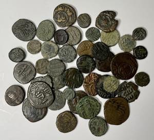Islamic - Copper - 42 coins - Fulũs; ... 