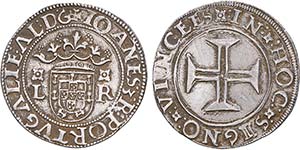 D. João III - Tostão; L-R (florões sobre ... 