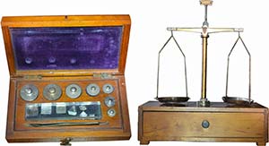 Weight Boxes and Scales - Rectangular wooden ... 
