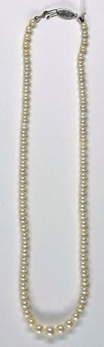 Necklaces Cultured pearl necklace ... 