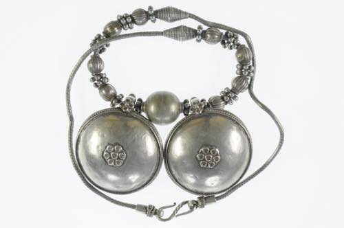 Various Silverobjects Rounded, ... 