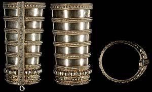 Gold and silver jewellery Africa, bangle ... 