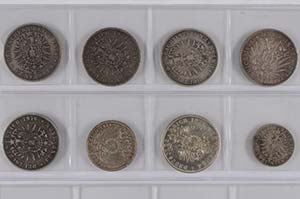 Deutsche Münzen ab 1871 Lot von acht 2, 3 ... 