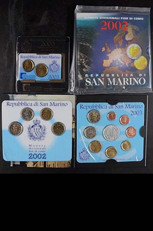 Europa SAN MARINO, 2002-2003, Lot von 5 und ... 