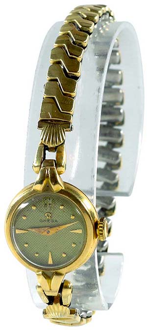 Various Wristwatches for Women Womens watch ... 