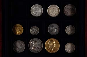 Estates Unsorted estate old silver coins and ... 