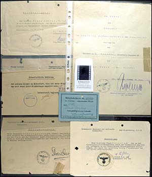 Certificates, Documents and Signatures Small ... 