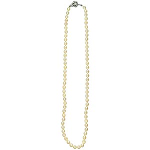 Necklaces Cultured pearl chain. Pearls with ... 