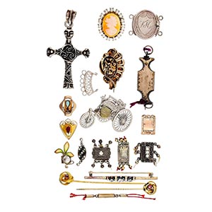 Various Jewellery Mixed lot composed of four ... 