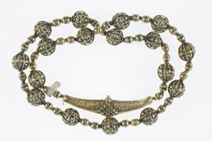 Various Silverobjects Chain with floral ... 
