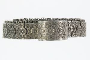 Various Silverobjects Floral ornamented belt ... 
