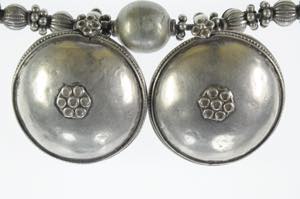 Various Silverobjects Rounded, ... 