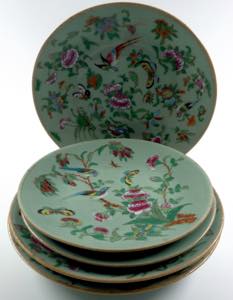 Pottery Mixed lot composed of five plates in ... 