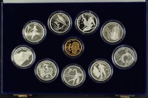 France Set to 9 x 100 Franc silver and 1 x ... 