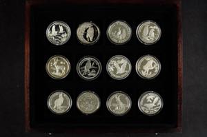 Overseas Collection of 60 x silver coins ... 