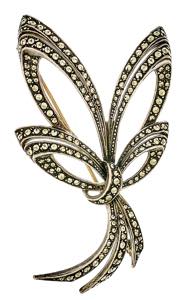 Gemmed Brooches Decorative floral seeming ... 
