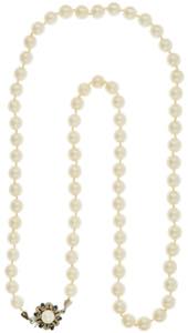 Necklaces Pearls necklace with white ... 