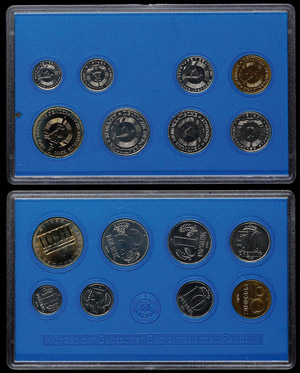 GDR normal use Coin sets 1 penny till 5 ... 