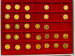 41 Goldmünzen Österreich. Dabei ... 