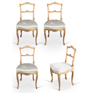 Gruppo di quattro sedie in legno ... 