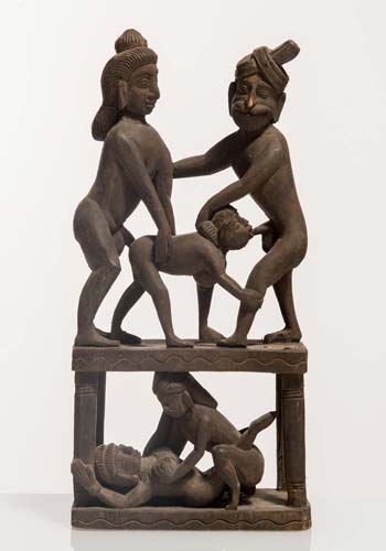 India, Gruppo scultoreo erotico in ... 