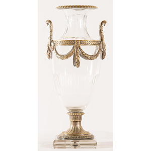 Elegante vaso in cristallo decorato da ... 