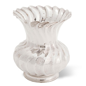 Vaso in argento di forma costolata, punzoni ... 