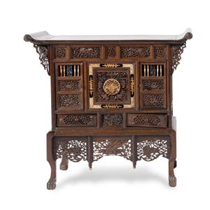 Cabinet in legno huanghuali, Cina, XIX sec.