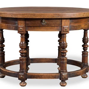 Tavolo ovale in legno di noce, Emilia, XVIII ... 