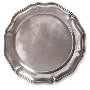 Round silver tray, Italy, 20th Century.