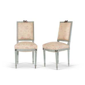 Pair of carved and lacquered chairs, 20th ... 