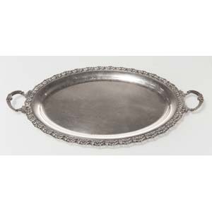 Vassoio ovale in argento con manici, Italia, ... 