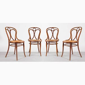 Thonet, Quattro sedie in legno curvato, XX ... 