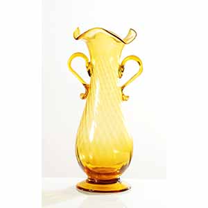 Vaso in vetro giallo, Murano, XIX ... 