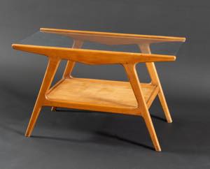 Coffee table in legno chiaro a due ripiani, ... 