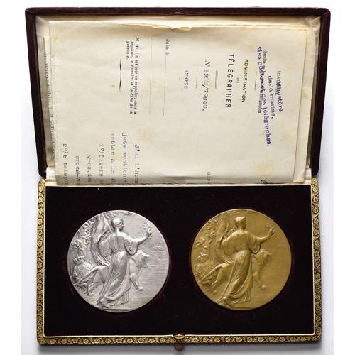 BELGIQUE, écrin de 2 médailles, 1905, ... 