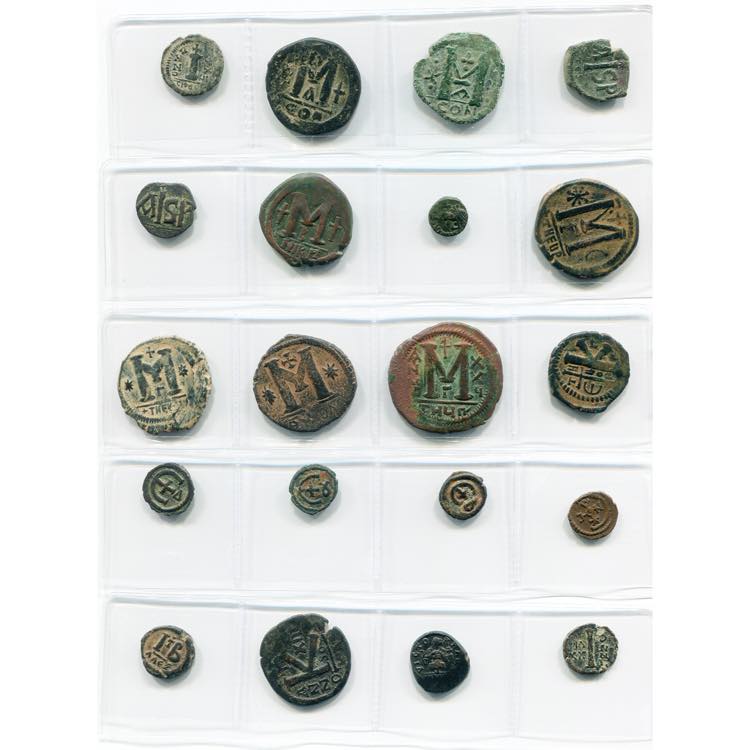 Justinien Ier (527-565), lot de 20 bronzes: ... 